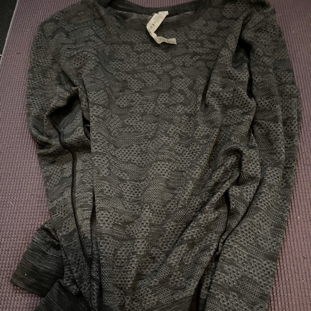 Lululemon Swiftly tech Black 10